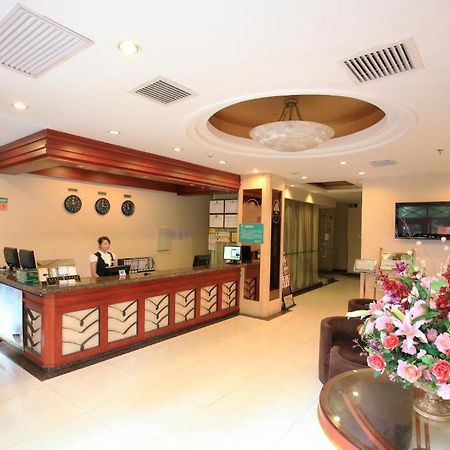 Greentree Inn Shanghai Dongming Road Subway Station Express Hotel المظهر الخارجي الصورة