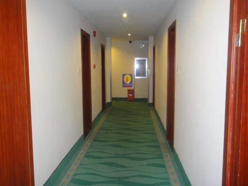 Greentree Inn Shanghai Dongming Road Subway Station Express Hotel المظهر الخارجي الصورة
